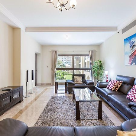 Beachfront Two Bedrooms On Palm Jumeirah By Deluxe Holiday Homes Dubaï Extérieur photo