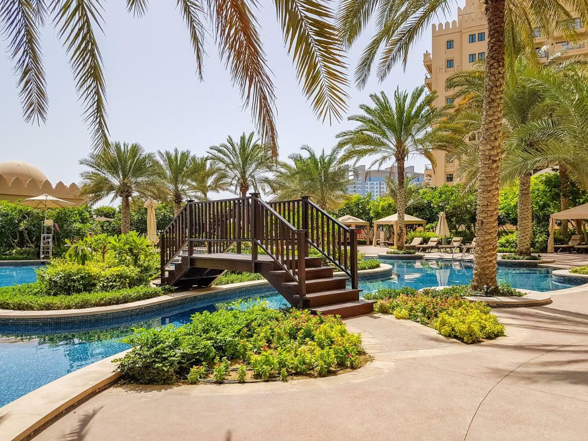 Beachfront Two Bedrooms On Palm Jumeirah By Deluxe Holiday Homes Dubaï Extérieur photo